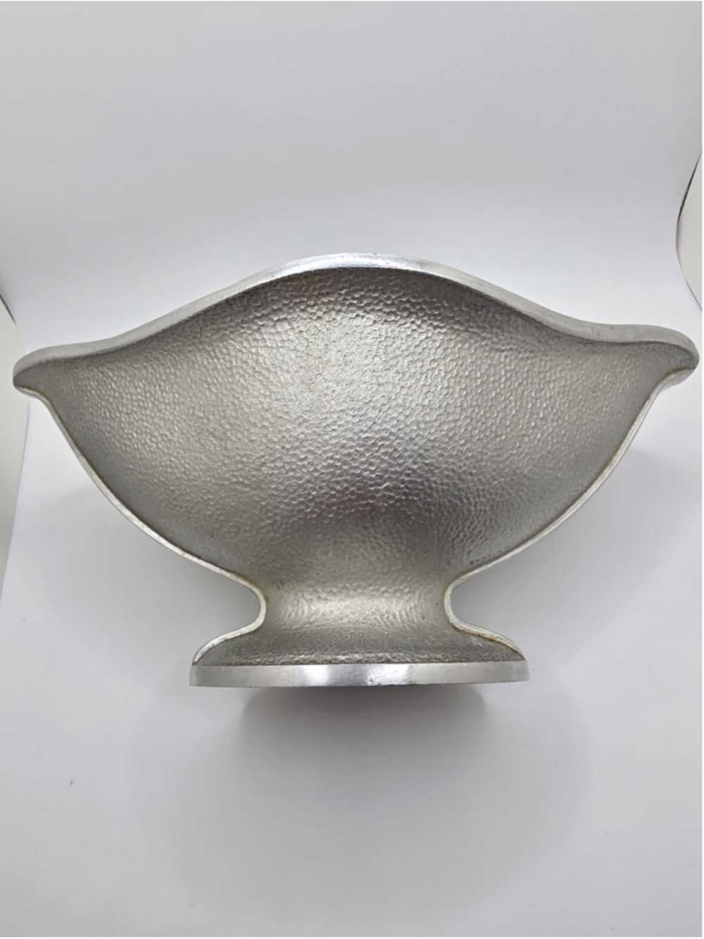 VTG Hammered Cast Aluminum Gravy Boat Pedestal Sauce Server Mid Century Modern - Picture 6 of 7